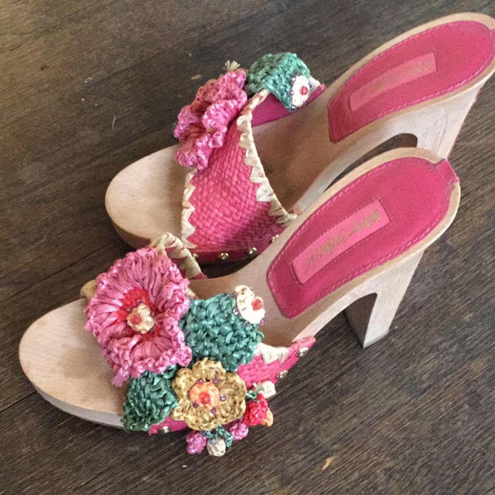 Betsey Johnson Wood Flower Heels